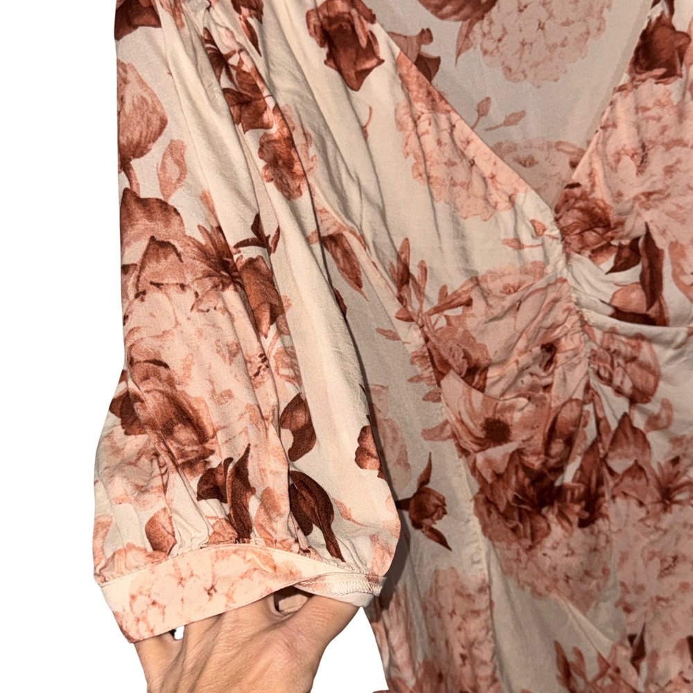 Express Large Floral Ruched V Neck Puff Sleeve Blouse Romantic Cottagecore - Picture 3 of 6